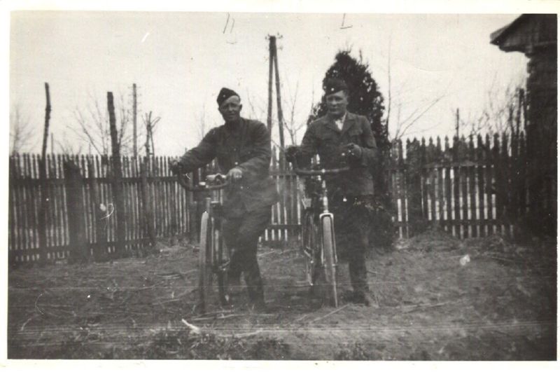 Ukrainian guards at Belzec village